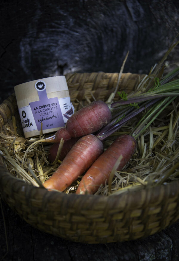 pot de crème bio à la carotte violette